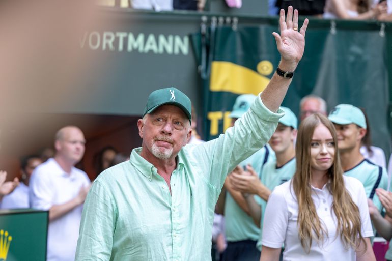 Tennisicoon Boris Becker zorgt voor hilariteit met opmerkelijk gedrag: 'Het is een soort Louis van Gaal'