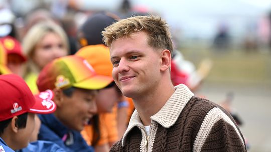 'Zoon van legende Michael Schumacher kan terugkeren in Formule 1, flinke concurrentie van topcoureurs'