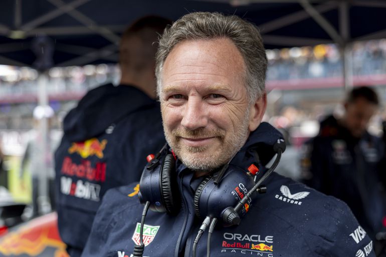 Duits medium zorgt voor shock in Formule 1: 'Christian Horner praat met grote concurrent van Red Bull'
