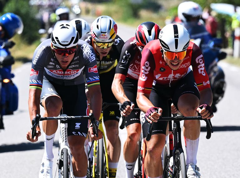 Klassementen Tour de France 2025 | Aanvalslustige Mathieu van der Poel sprokkelt wat punten voor groene trui