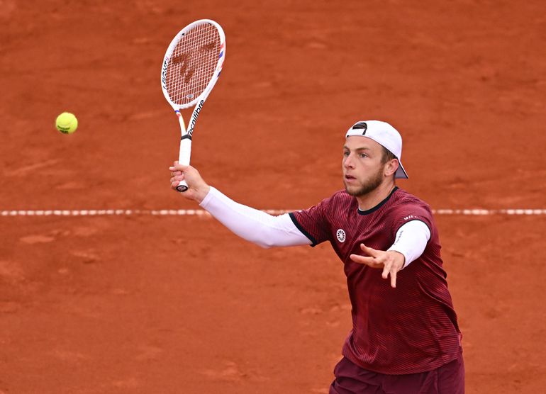 Tallon Griekspoor mag zich opmaken voor Nederlandse tennisclash na miraculeuze ontsnapping