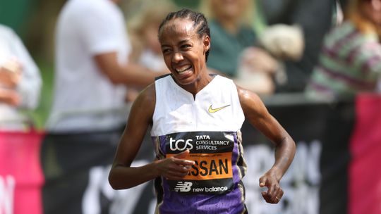 Topatlete Sifan Hassan brengt jammerlijk nieuws: 'Slimmer om te doen'