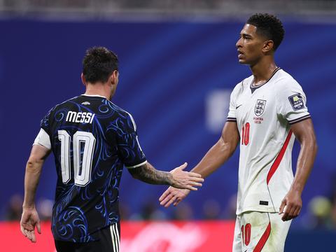 Discussie om Ballon d'Or laait op richting finale WK voetbal: 'Zolang hij er is, is hij simpelweg de beste'