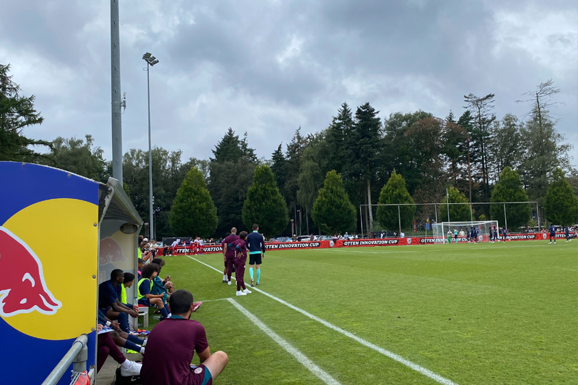 Talenten FC Utrecht stunten op De Herdgang tegen Paris Saint-Germain