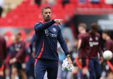 Ruud van Nistelrooij geprezen bij terugkeer in Manchester: 'Geen typische ex-voetballer'
