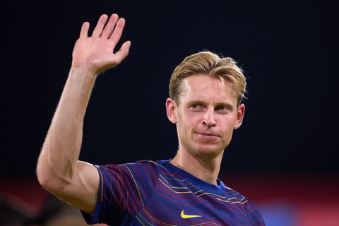 Frenkie de Jong nog altijd zonder nieuw contract bij FC Barcelona: opvallende wending vanuit Spanje