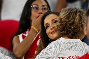 Beroemde spelersvrouw van FC Barcelona-sterkhouder verovert Spanje op bijzondere wijze
