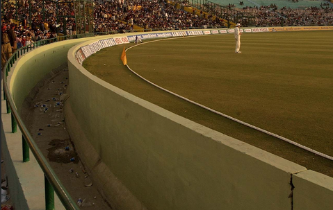 Bizar incident: feestje na doelpunt jeugdinternational gaat compleet fout