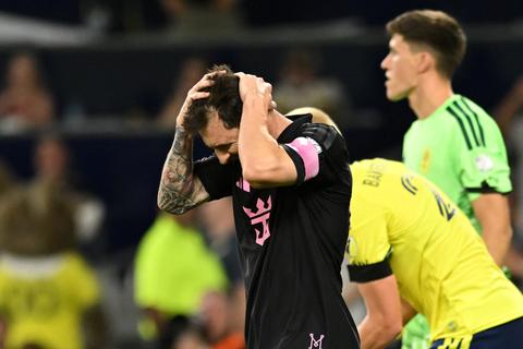 Negatieve hoofdrol voor Lionel Messi tijdens pijnlijke avond: Argentijn zet opmerkelijke WK-statistiek voort