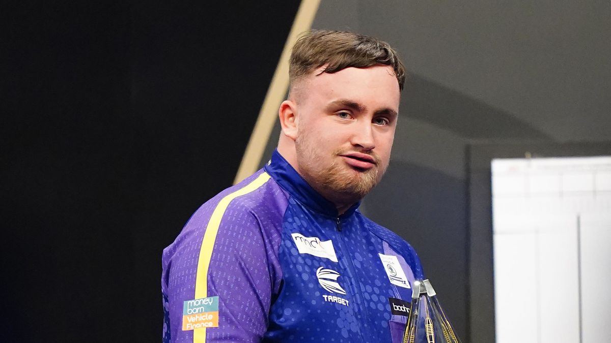 Meedogenloze Luke Littler passeert magische geldgrens na zege bij World Series of Darts in Amsterdam