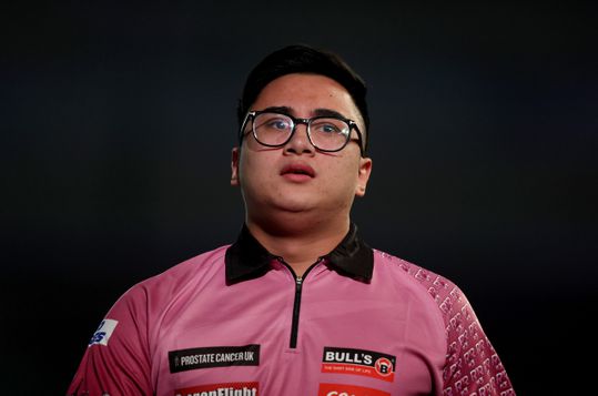 Dartswereld opgeschrikt door dopinggeval: groot talent (24) per direct geschorst