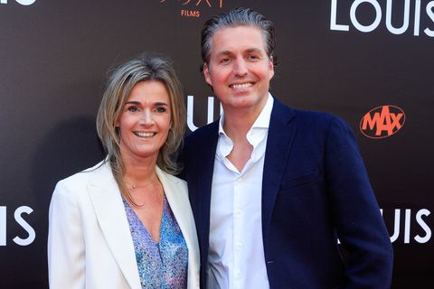 Smoorverliefd zwemicoon Pieter van den Hoogenband deelt intiem bericht: 'Duizenden knuffels'