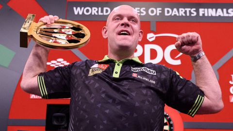 'Luke-beul' Michael van Gerwen deed iets bijzonders in Amsterdam: 'Dat is mooi en goed voor iedereen'