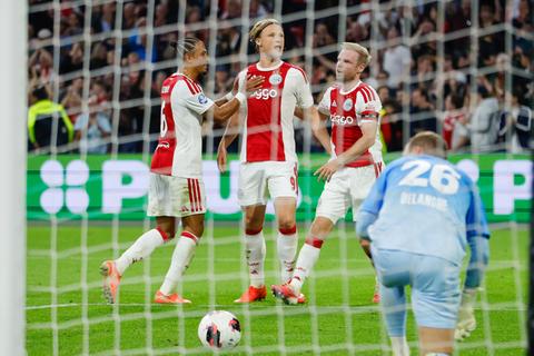Verguisde spits Kasper Dolberg bleef 'met een reden' bij Ajax: 'Natuurlijk twijfelde ik'