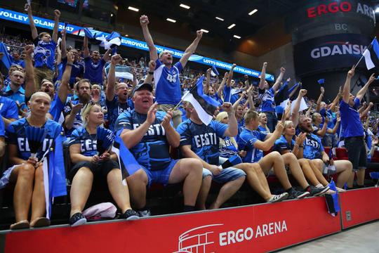 Uitgeschakelde Nederlandse volleyballers gaan wéér onderuit op EK