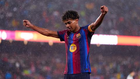 Superster Lamine Yamal (19) neemt privéjet naar Ballon d'Or-gala met bekende vriendin