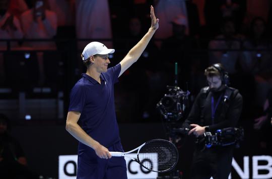 Toptennisser Jannik Sinner krijgt opvallend verzoek op Six Kings Slam: beveiliging komt in actie