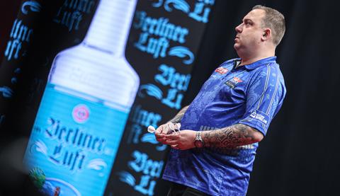 Topdarter (40) moet vrezen voor EK na gemiste matchdarts tegen Nederlander op Dutch Darts Open