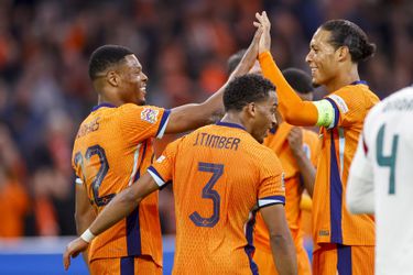 Oranje plaatst zich voor eindronde Nations League na achtbaan van emoties tegen Hongarije