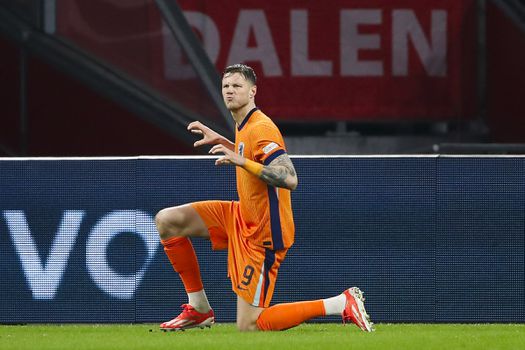 Ongelukkig juichmoment typerend voor Oranje-spits: wat Wout Weghorst ook doet, het draait altijd om hem