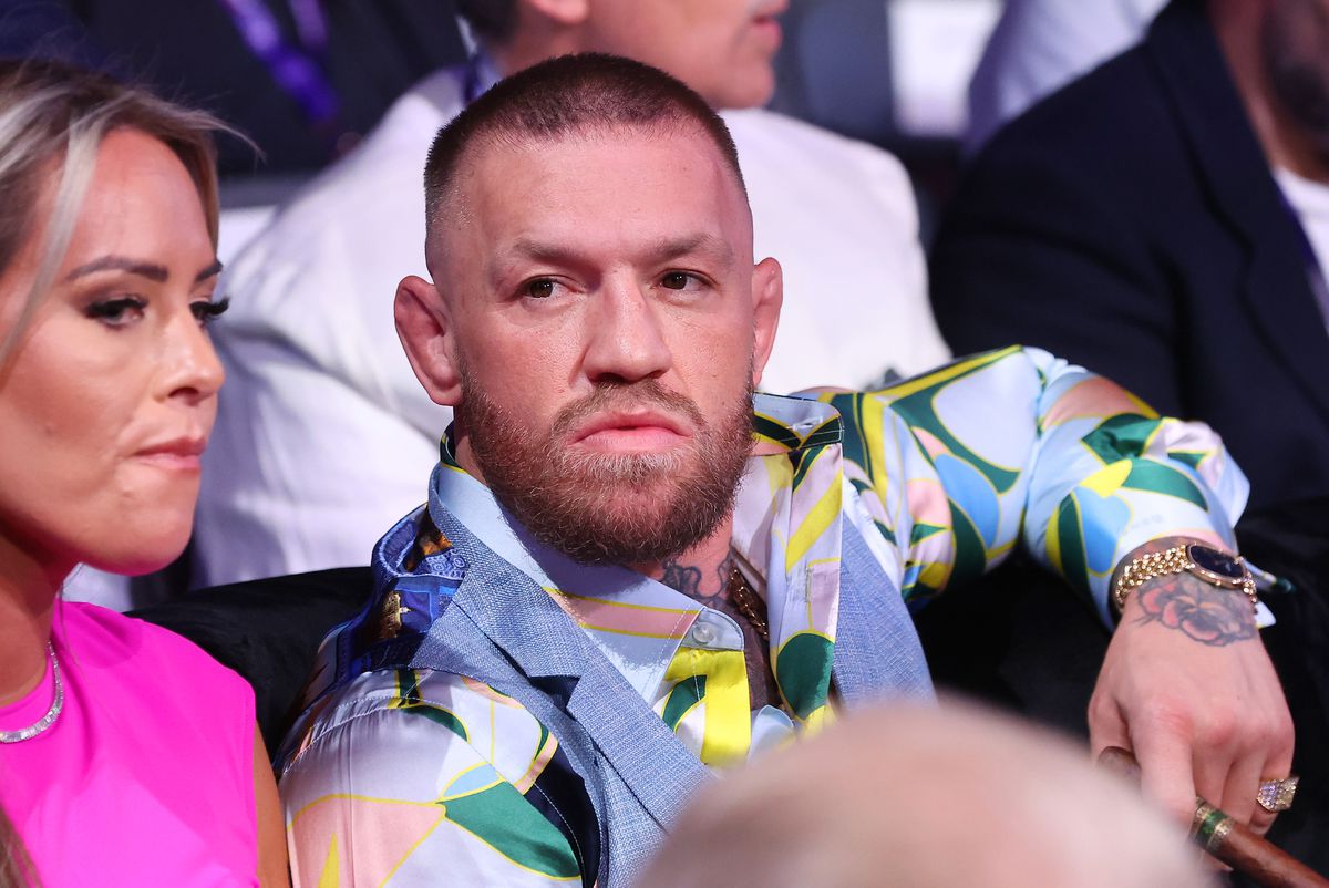 Geïrriteerde Conor McGregor verwijdert heftige uitspraken over Jake Paul - Mike Tyson, collega's ook teleurgesteld