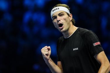 Taylor Fritz bereikt eindstrijd ATP Finals na verhit duel door uitlatingen van populaire vriendin