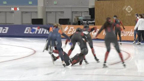 Topschaatsster Jutta Leerdam betrokken bij harde valpartij in Salt Lake City: 'Ze rijdt er hard achterop'