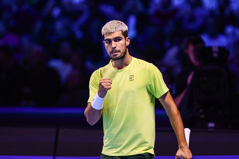 Carlos Alcaraz ziet absurd geldrecord van Novak Djokovic in ultieme tennisclash in rook opgaan