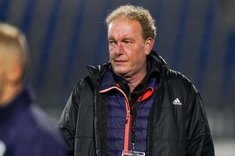 Bekende sportpresentator zorgt voor hilariteit met geniale ode aan topdarter Danny Noppert