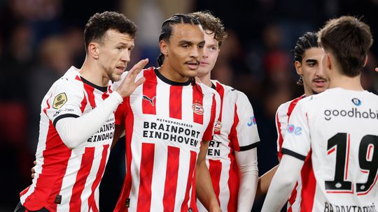 Wissels van PSV winnen op halve kracht van amateurs (GVVV) in Eurojackpot KNVB Beker