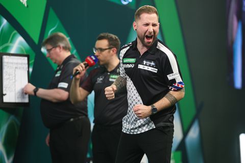 Danny Noppert vindt op juiste moment ultieme versnelling voor overtuigende zege op landgenoot bij WK darts