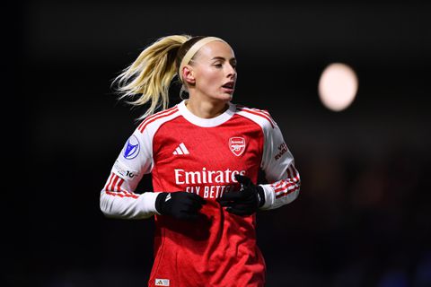 Topvoetbalster doet boekje open over donkere periode: 'Ik moest mijn kale plekken bedekken'