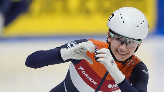 Selma Poutsma pakt 500 meter-goud in spektakelstuk bij World Cup in Gdansk