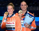 Tes Schouten (links) en Marrit Steenbergen (rechts) pakten vrijdag goud op het WK zwemmen. ©  Getty Images, beeldbewerking Sportnieuws.nl