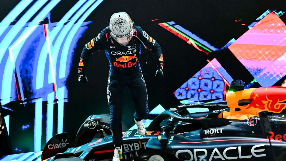 Zo volg je het evenement F1 75 Live met Max Verstappen bij Red Bull en Lewis Hamilton bij Ferrari