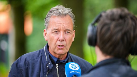 Discussie bij Vandaag Inside over titelstrijd tussen Ajax en PSV: 'Jij bent plotseling weer voor ze'