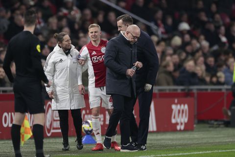 Aangeslagen Evgeniy Levchenko reageert op drama Oleksandr Zinchenko bij Ajax: 'Hij wilde het plezier terugvinden'