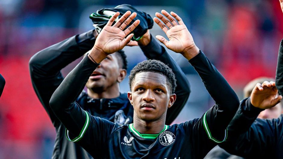 Waarom Givairo Read zelfs na wegvallen Devyne Rensch niet bij Jong Oranje zit