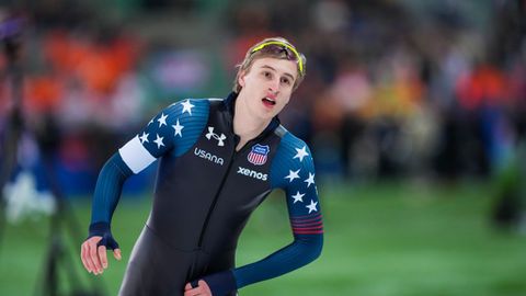 Boze Jordan Stolz neemt ondanks matige vorm drie WK-plakken mee naar huis: 'Geweldige motivatie'