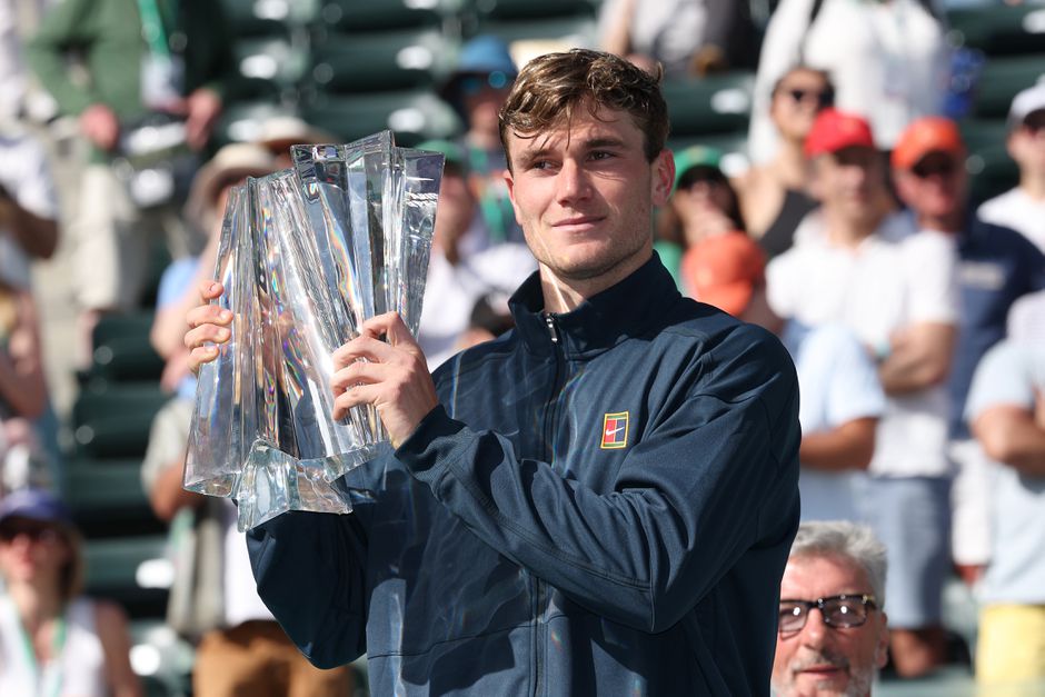 Enorme verrassing op Indian Wells: reuzendoder die Carlos Alcaraz versloeg ook in finale de beste