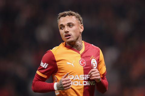 Noa Lang geeft inkijkje in andere carrière vanuit Turkije: 'Ik ben niet dom'