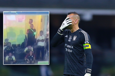 Veelbesproken keeper in Mexico slaat weer toe: schijnt als geblesseerde met laserpen naar tegenstander