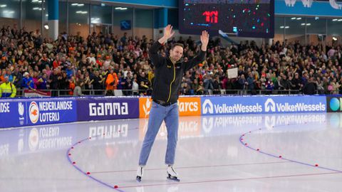 'Een nieuw avontuur': voormalig topschaatser Thomas Krol begint aan pilotenopleiding
