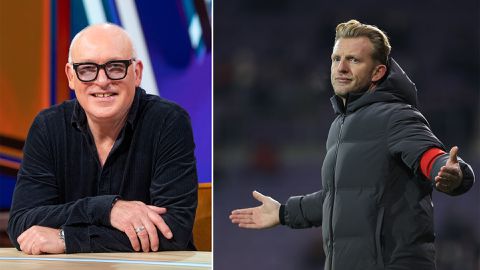 René van der Gijp snapt kritiek Dirk Kuyt en geeft hem advies: 'Blijf lekker daar'