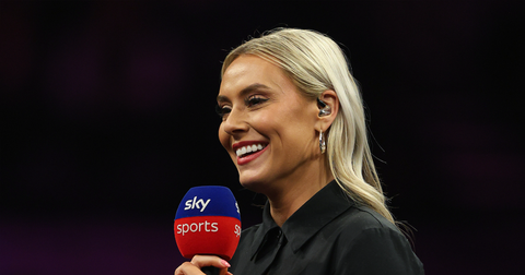Beroemde presentatrice steelt de show in Ahoy bij Premier League Darts