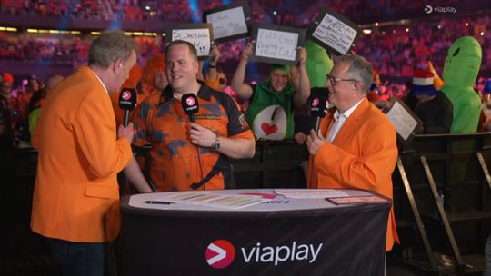 Nederlandse topdarter verklapt onbedoeld groot nieuws live op televisie: 'Dat meen je niet?!'