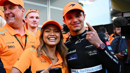 Filipijns model én coureur (20) in dienst van raceteam McLaren spreekt zich uit: 'Ik vind het soms eng'