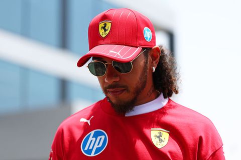 Teambaas Ferrari over ongelukkig huwelijk met stercoureur Lewis Hamilton: 'Ik heb het met hem besproken'