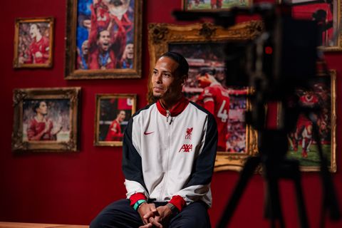 Liverpool-aanvoerder Virgil van Dijk doet geheimzinnige uitspraak: 'Wellicht komt daar binnenkort nieuws over'
