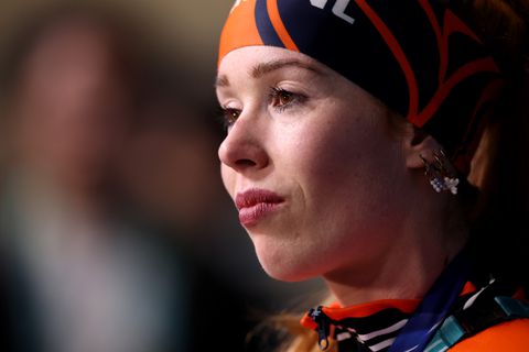 Topschaatsster Antoinette Rijpma-de Jong neemt afscheid van overleden opa: 'Nog één keer langs de paarden'